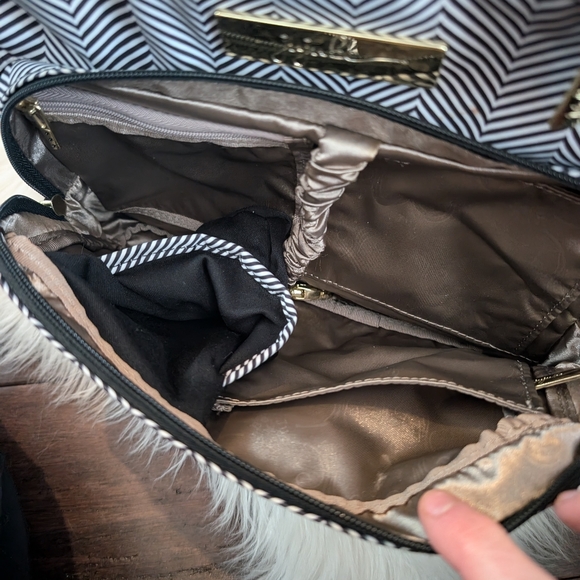 Jujube BFF Chromatics Black and White Chevron Diaper Breast Pump Bag Backpack - Picture 2 of 12